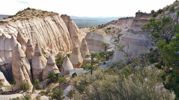 tent rock slot canyon trail
